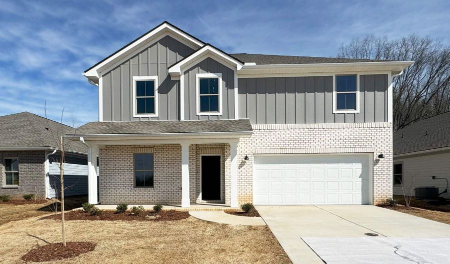 15889 Ruthie Lynn Dr, Athens, AL 35613 - 5 Beds, 3 Bath