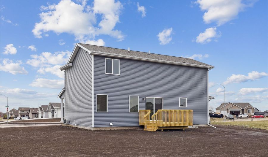 303 29th St SW, Altoona, IA 50009 - 3 Beds, 3 Bath