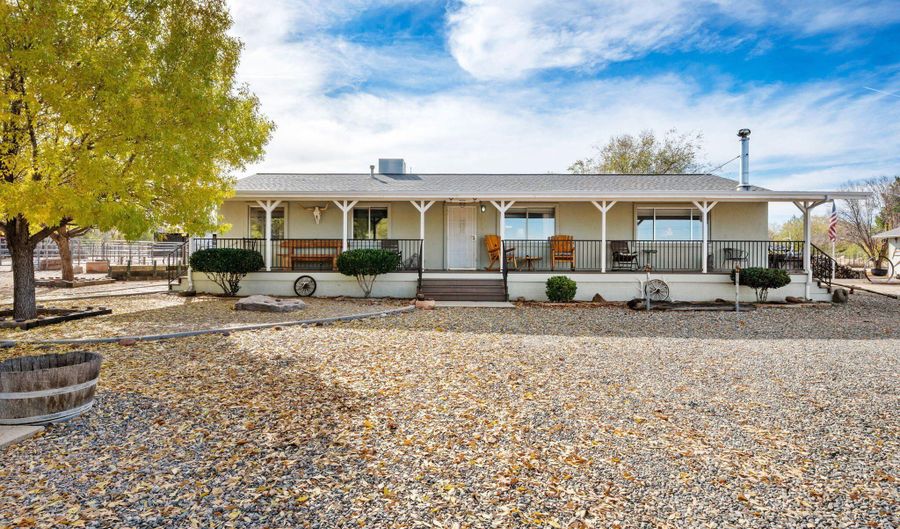 1145 W Center St, Chino Valley, AZ 86323 - 2 Beds, 2 Bath