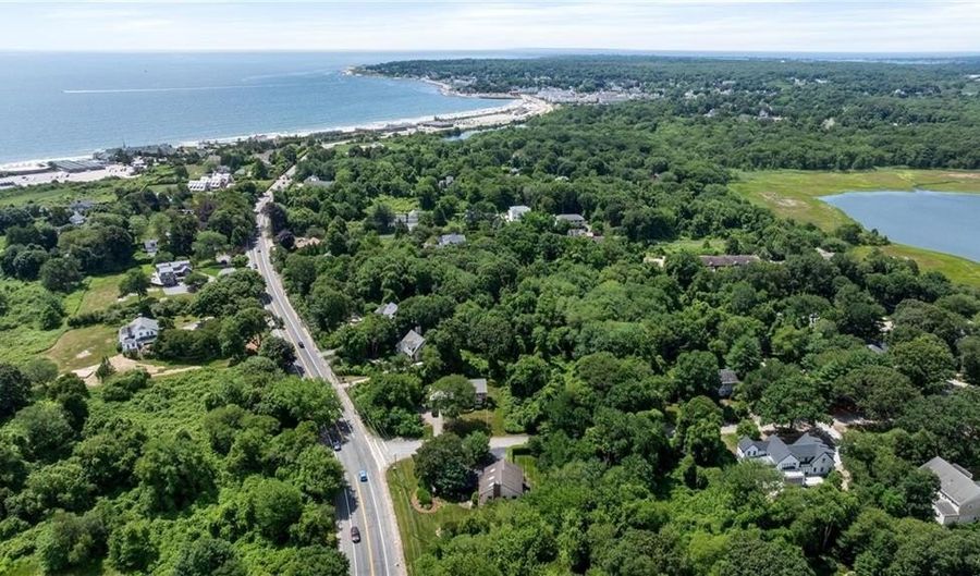 264 Boston Neck Rd, Narragansett, RI 02882 - 4 Beds, 4 Bath