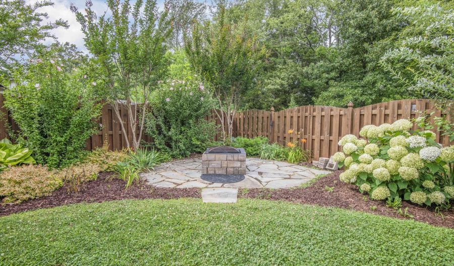 1171 Aspen Glen Dr, Alcoa, TN 37701 - 3 Beds, 3 Bath