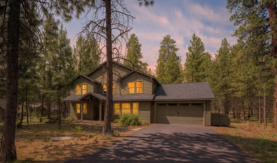 70661 Steeple Bush SM202, Black Butte Ranch, OR 97759 - 6 Beds, 5 Bath