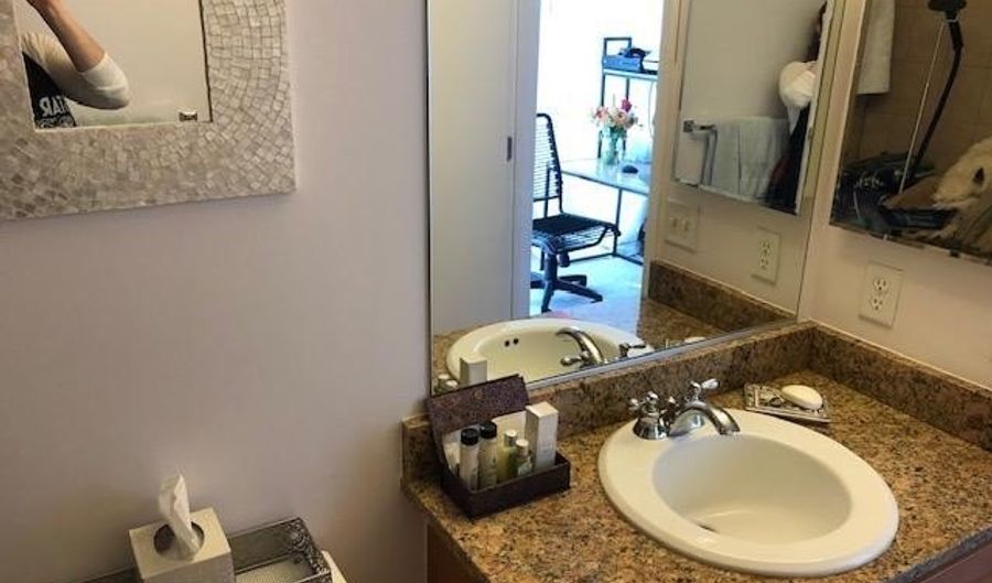 1633 N COLONIAL Ter 201, Arlington, VA 22209 - 2 Beds, 3 Bath