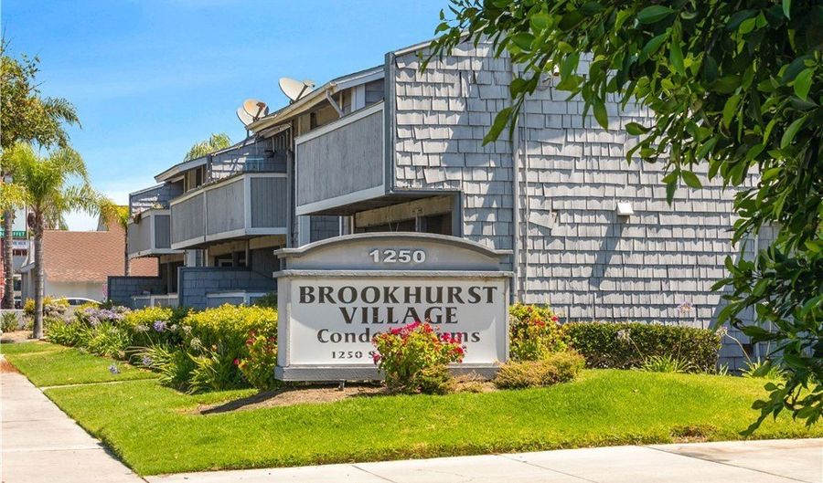 1250 S Brookhurst 2063, Anaheim, CA 92804 - 3 Beds, 2 Bath