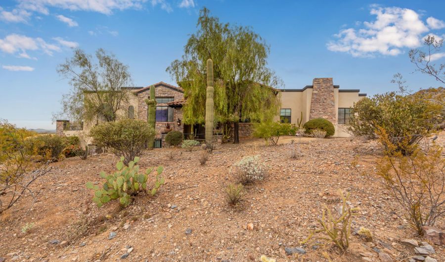 36138 N SUMMIT Dr, Cave Creek, AZ 85331 - 4 Beds, 4 Bath