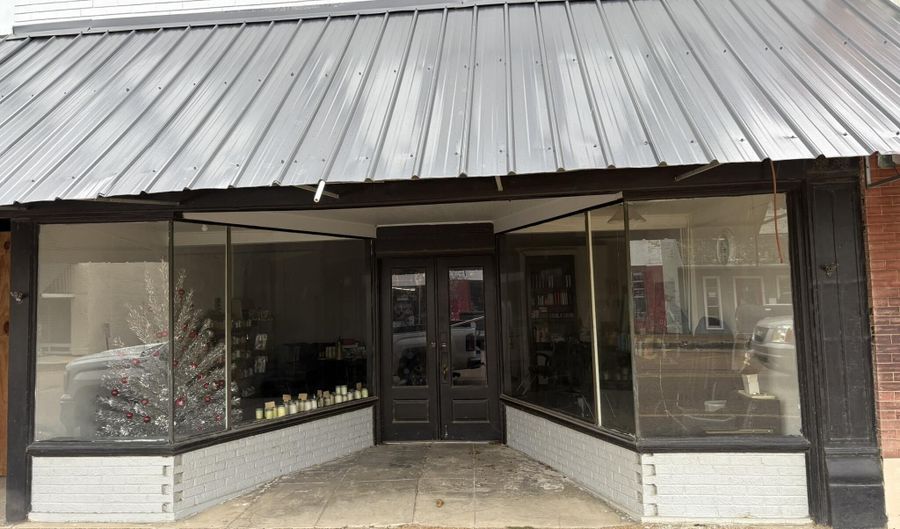 111 E Jackson St, Belzoni, MS 39038 - 0 Beds, 0 Bath