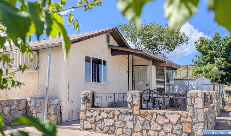 404 Diamond St, Bayard, NM 88023 - 2 Beds, 2 Bath