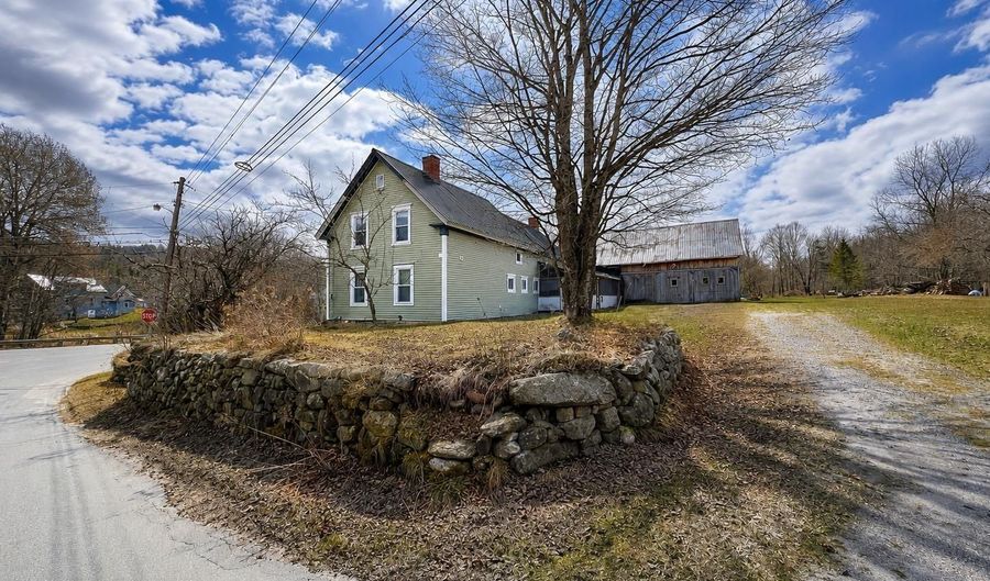 11 N Ridge Rd, Burke, VT 05871 - 3 Beds, 2 Bath