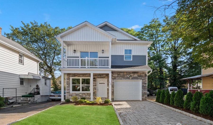 410 Morris Pl, Roselle, NJ 07203 - 4 Beds, 3 Bath