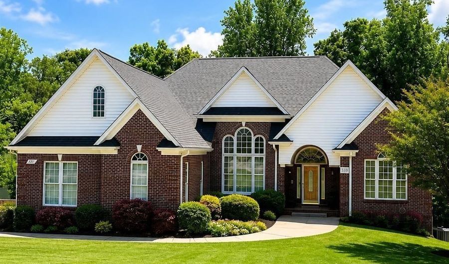 113 Topsail Dr, Anderson, SC 29625 - 5 Beds, 5 Bath