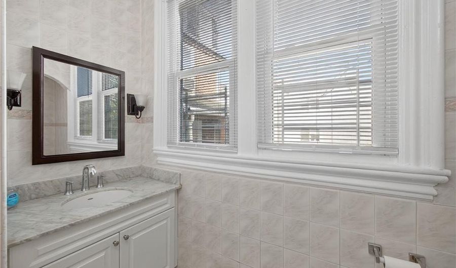 542 W Walnut St 1R, Allentown, PA 18101 - 1 Beds, 1 Bath