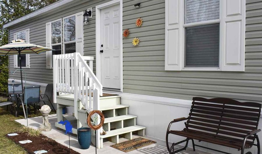 8715 Sandy St 96, Alanson, MI 49706 - 4 Beds, 2 Bath