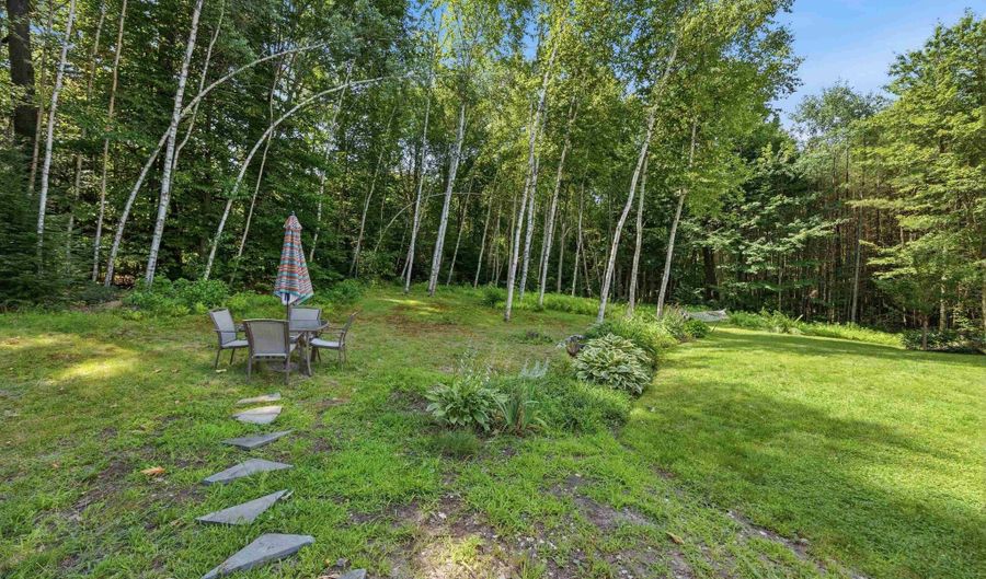 15 Silver Dawn Rd, Campton, NH 03223 - 4 Beds, 3 Bath