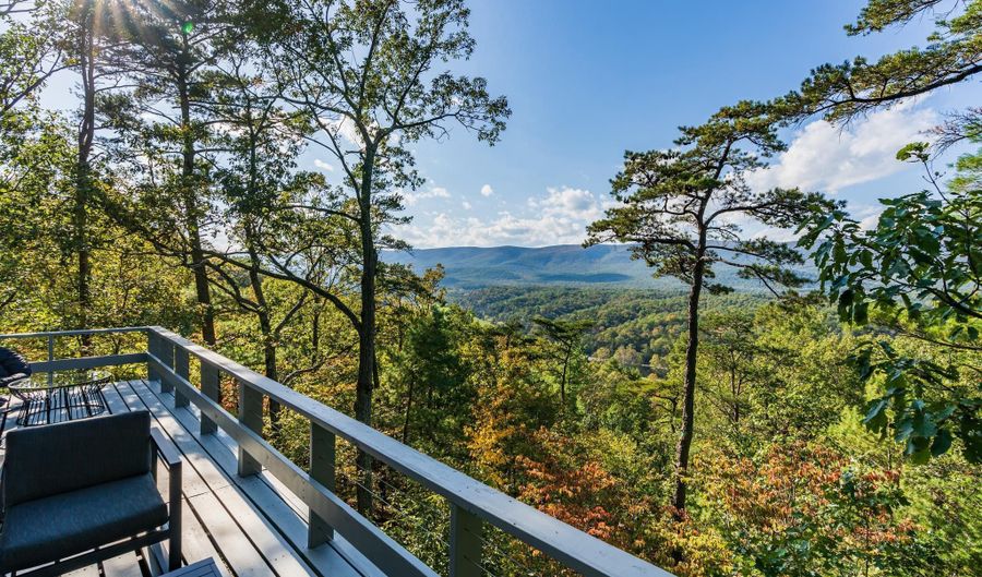 197 S ASPEN Way, Basye, VA 22810 - 4 Beds, 3 Bath