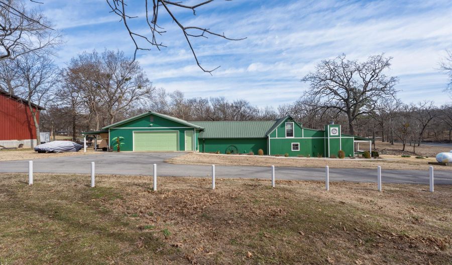 32121 S 4512 Rd, Afton, OK 74331 - 2 Beds, 2 Bath