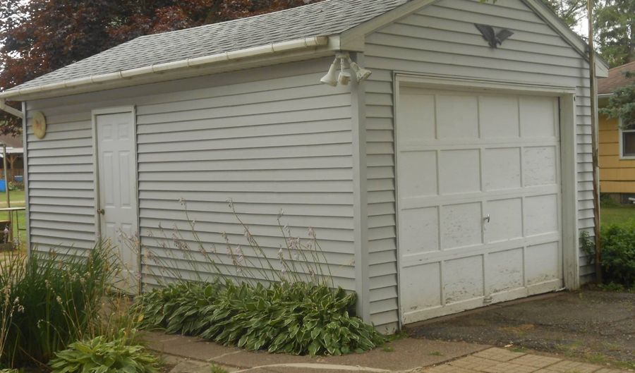 311 W Sycamore St, Abbotsford, WI 54405 - 2 Beds, 1 Bath