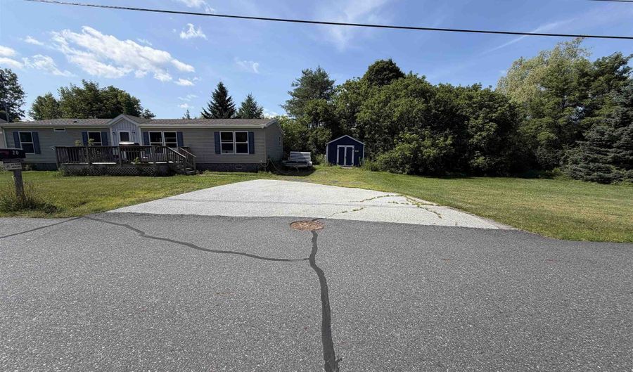 20 Daniels Dr, Barre, VT 05641 - 4 Beds, 2 Bath