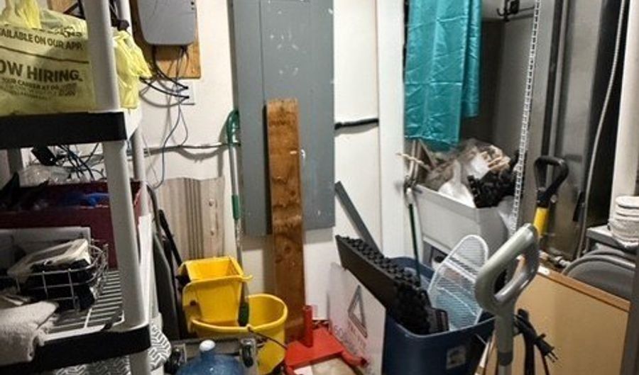 1218 K St, Aurora, NE 68818 - 0 Beds, 0 Bath