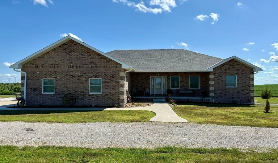 905 24th Rd, Beattie, KS 66406 - 6 Beds, 2 Bath