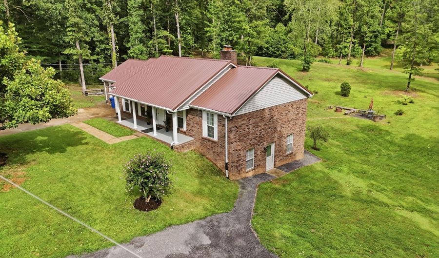 5006 Hickory Hill Ln, Apison, TN 37302 - 5 Beds, 4 Bath