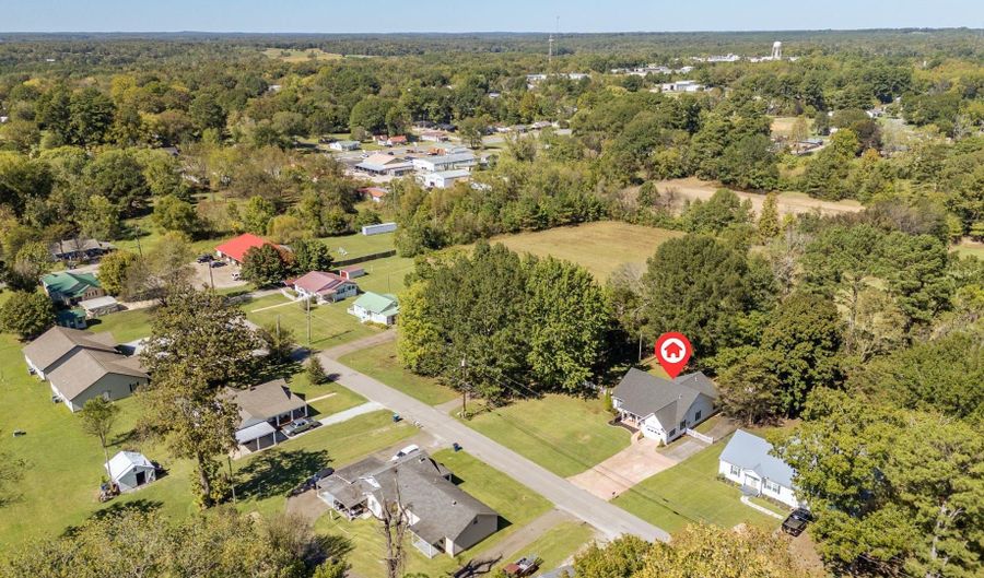 224 WILLOW Dr, Adamsville, TN 38310 - 3 Beds, 2 Bath