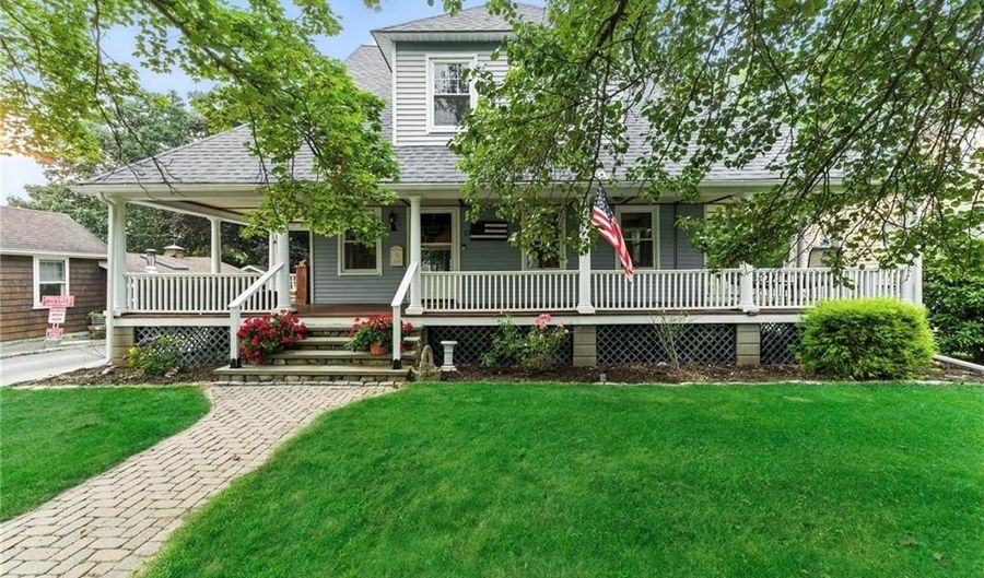 57 River Vue Ave, Warwick, RI 02889 - 3 Beds, 2 Bath