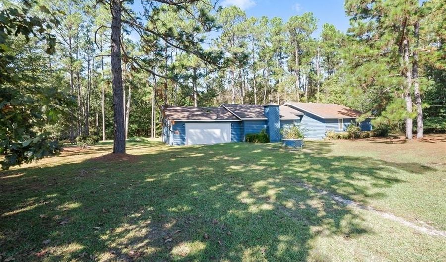 11045 Hurst Dr, Axis, AL 36505 - 4 Beds, 2 Bath