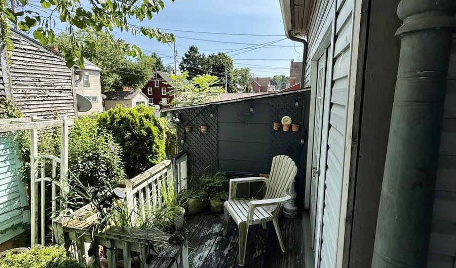 2903 W Chestnut Ave, Altoona, PA 16601 - 2 Beds, 1 Bath