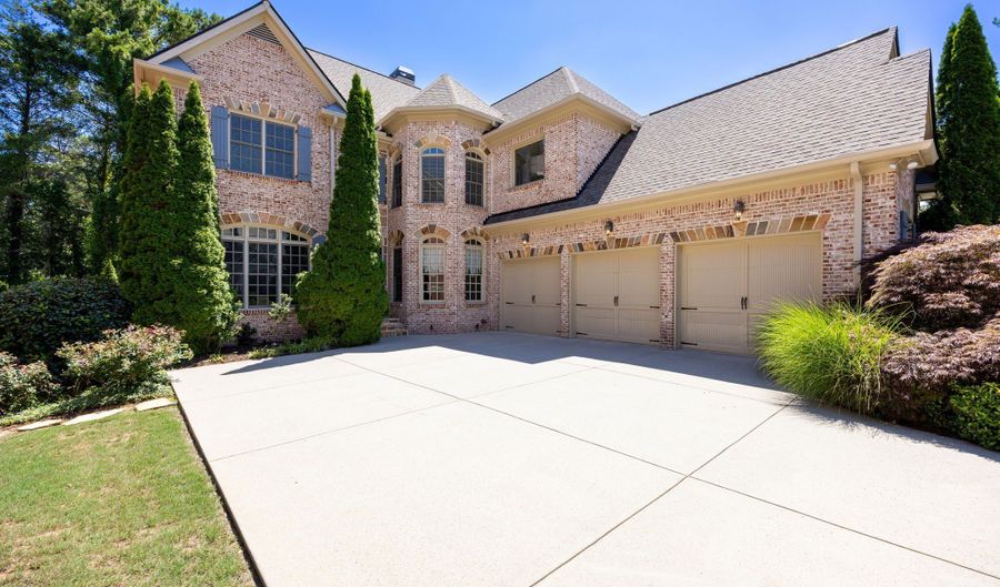 3066 Haynes Trl, Alpharetta, GA 30022 - 6 Beds, 6 Bath