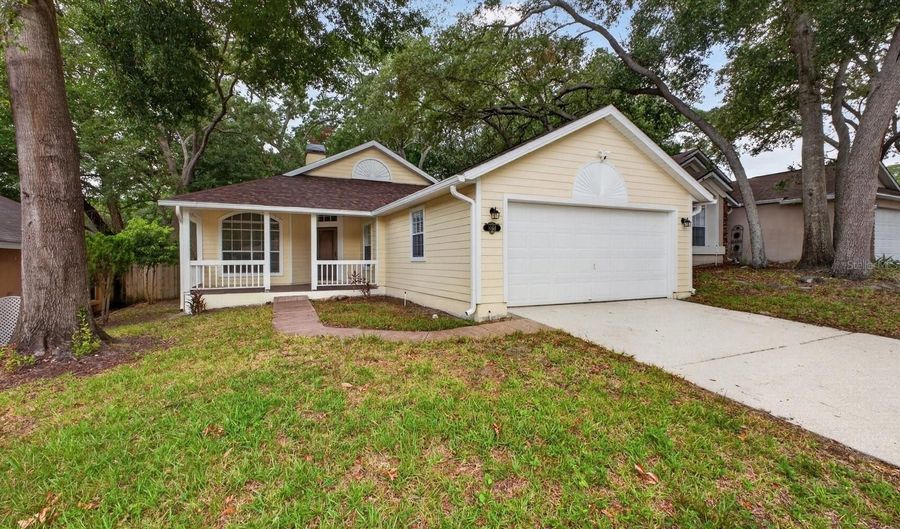 1008 ROYAL OAKS Dr, Apopka, FL 32703 - 3 Beds, 2 Bath