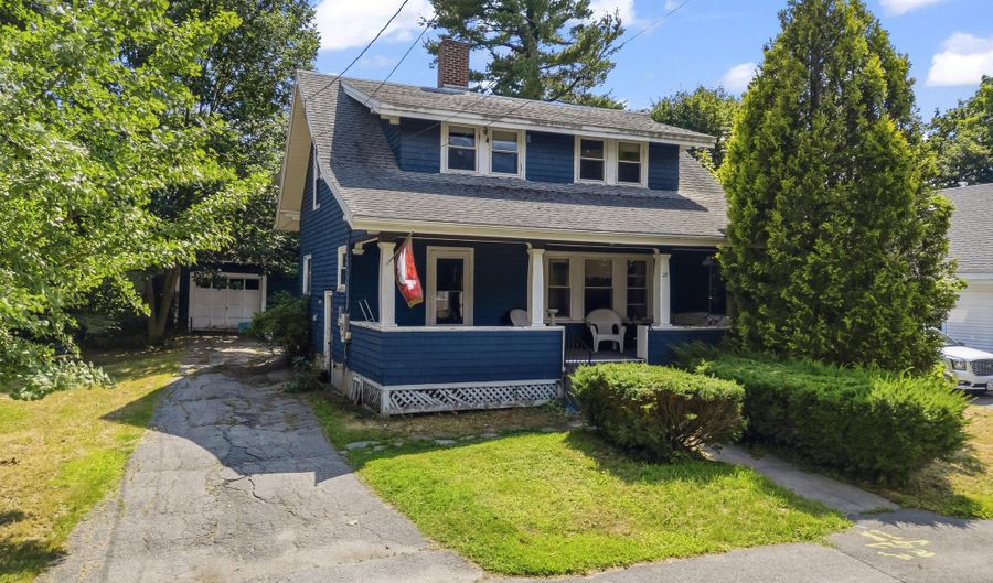 28 Davenport St, Augusta, ME 04330 - 3 Beds, 1 Bath