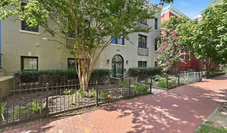 315 G St NE 306, Washington, DC 20002 - 1 Beds, 1 Bath