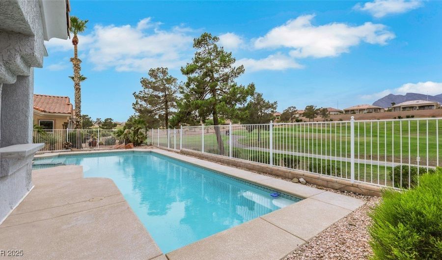 2265 Lauren Dr, Las Vegas, NV 89134 - 3 Beds, 2 Bath