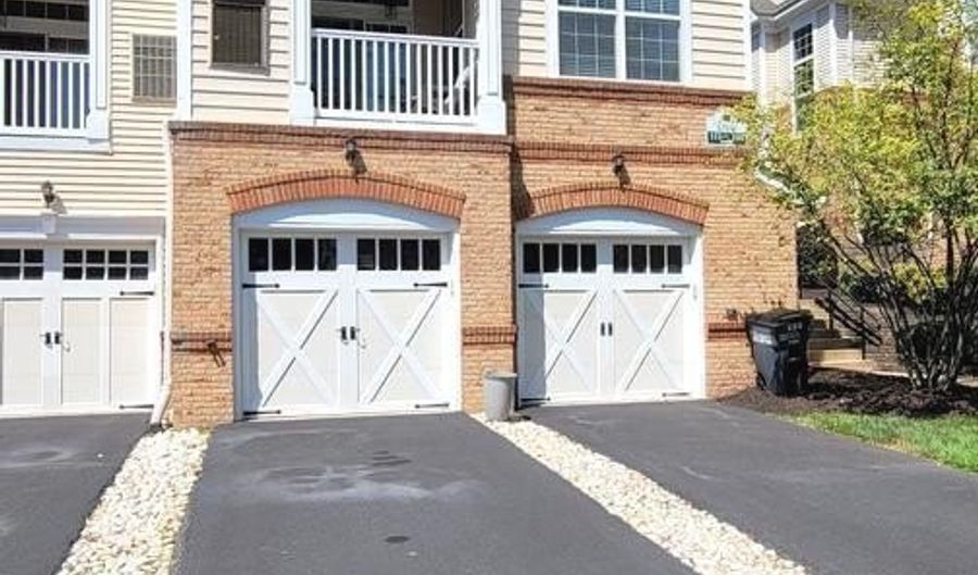 43840 HICKORY CORNER Ter 114, Ashburn, VA 20147 - 2 Beds, 4 Bath