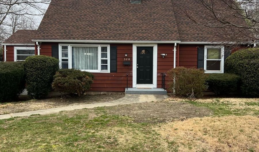 530 SECOND HILL Ln, Stratford, CT 06614 - 4 Beds, 2 Bath