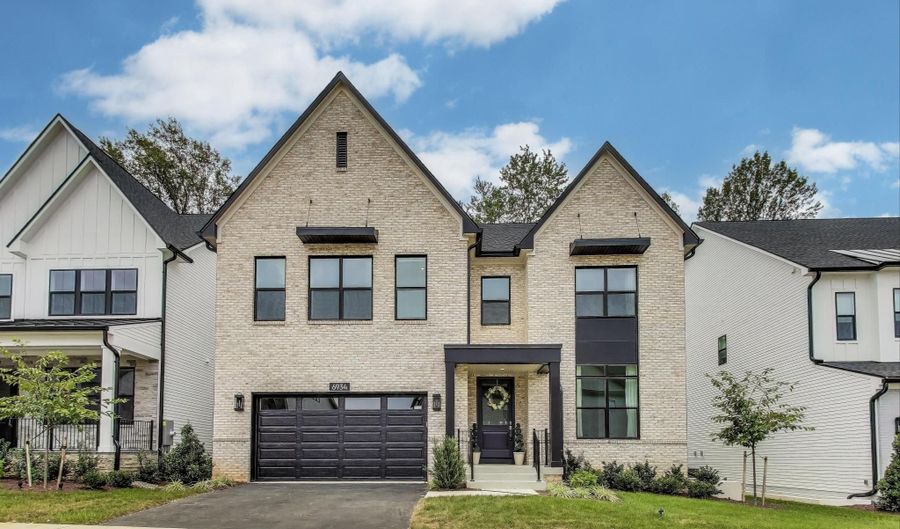6934 RENITA Ln, Bethesda, MD 20817 - 6 Beds, 6 Bath