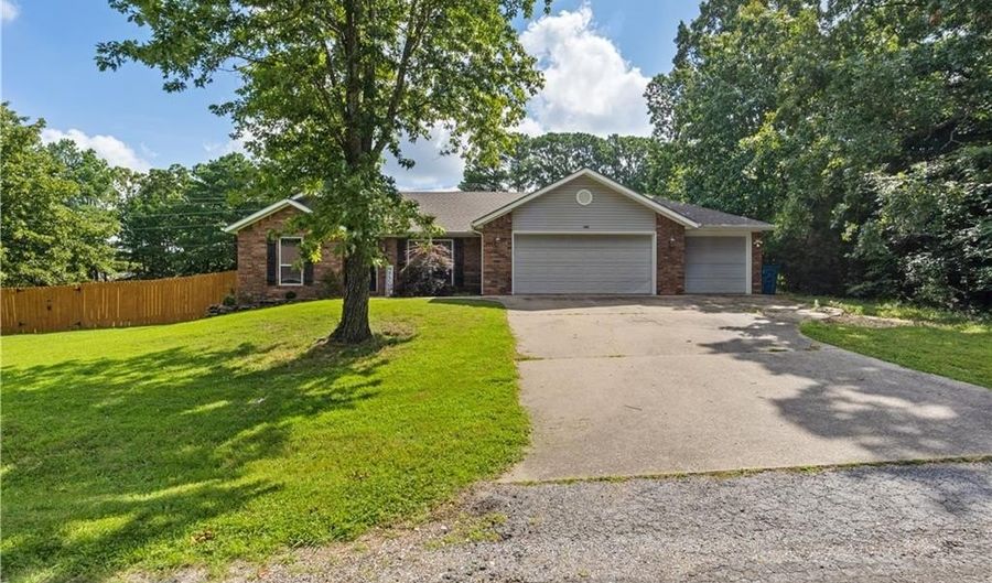 1 Constance Cir, Bella Vista, AR 72714 - 3 Beds, 2 Bath