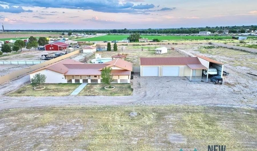 1007 Carnation Aly, Carlsbad, NM 88220 - 5 Beds, 4 Bath