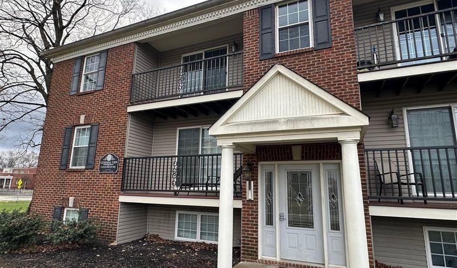 325 W Stephen Foster Ave Unit 301, Bardstown, KY 40004 - 2 Beds, 1 Bath