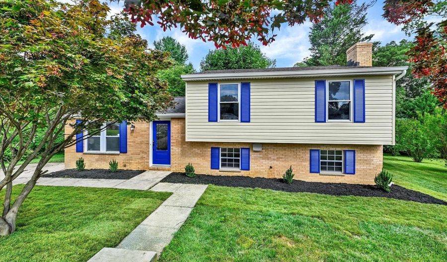 2956 SUNDERLAND Ct, Abingdon, MD 21009 - 4 Beds, 3 Bath