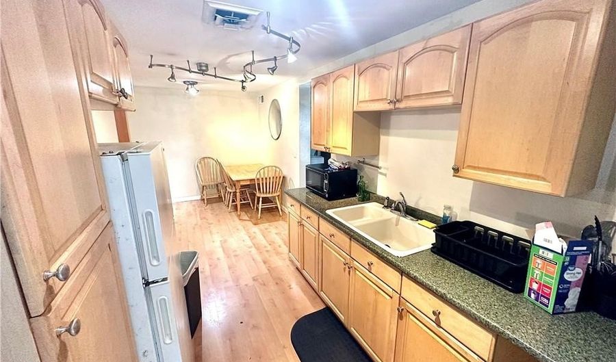 42 Broadway Way, Newport, RI 02840 - 3 Beds, 2 Bath