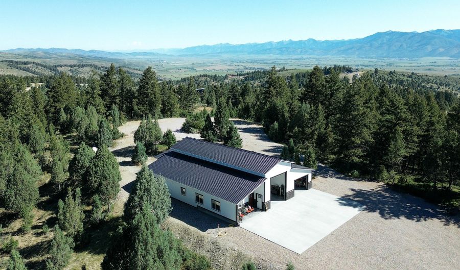 700 Stonegate Dr, Afton, WY 83110 - 2 Beds, 1 Bath