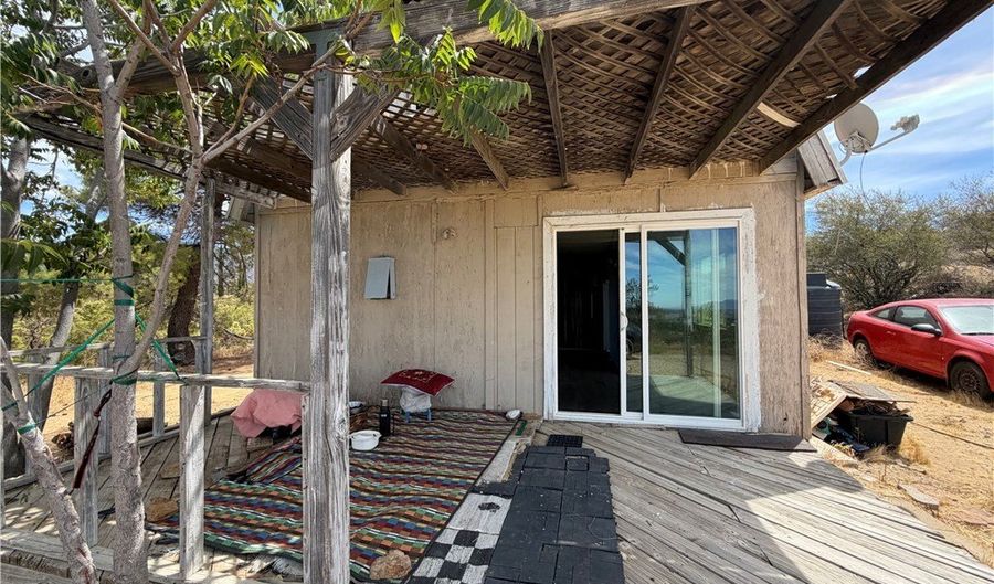 38400 Fischer Rd, Anza, CA 92539 - 2 Beds, 2 Bath