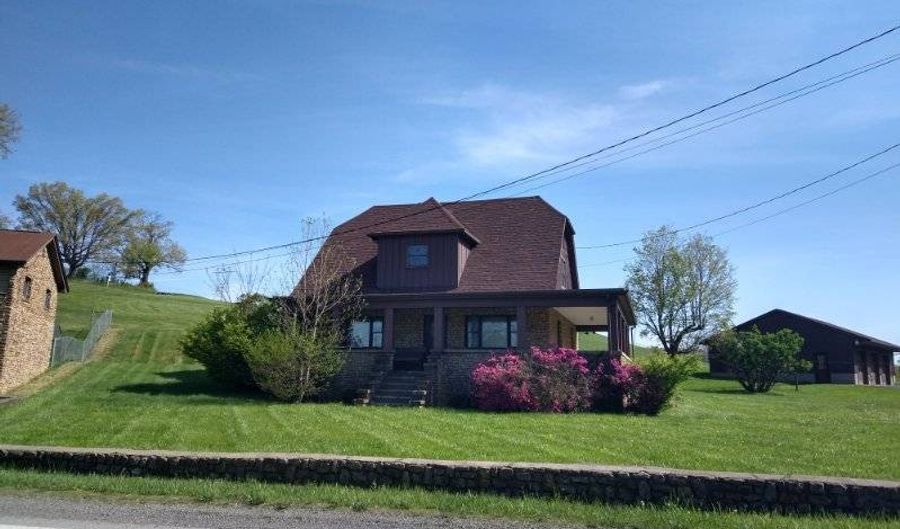 1 Colfax Rd, Fairmont, WV 26554 - 4 Beds, 2 Bath