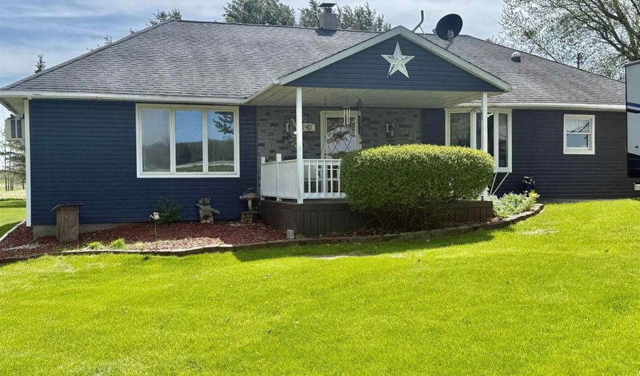 742 E Van Buren Rd, Alma, MI 48801 - 3 Beds, 2 Bath