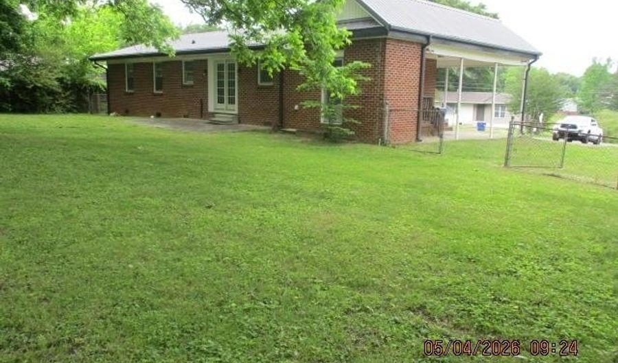 1111 1st NW 1, Arab, AL 35016 - 4 Beds, 2 Bath