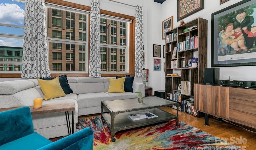 59 College St 402, Asheville, NC 28801 - 1 Beds, 1 Bath