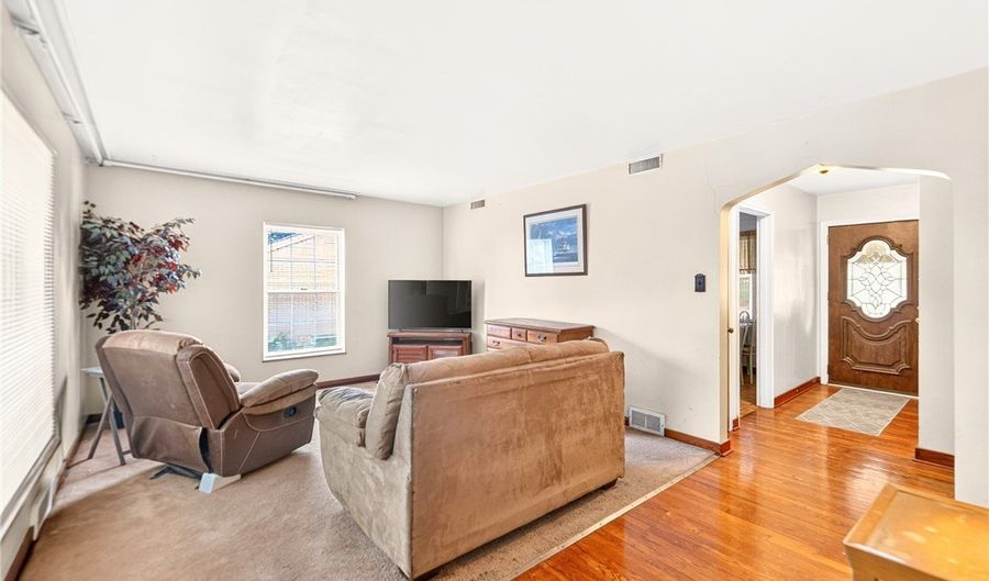 3 Solar Dr, Ambridge, PA 15003 - 3 Beds, 0 Bath