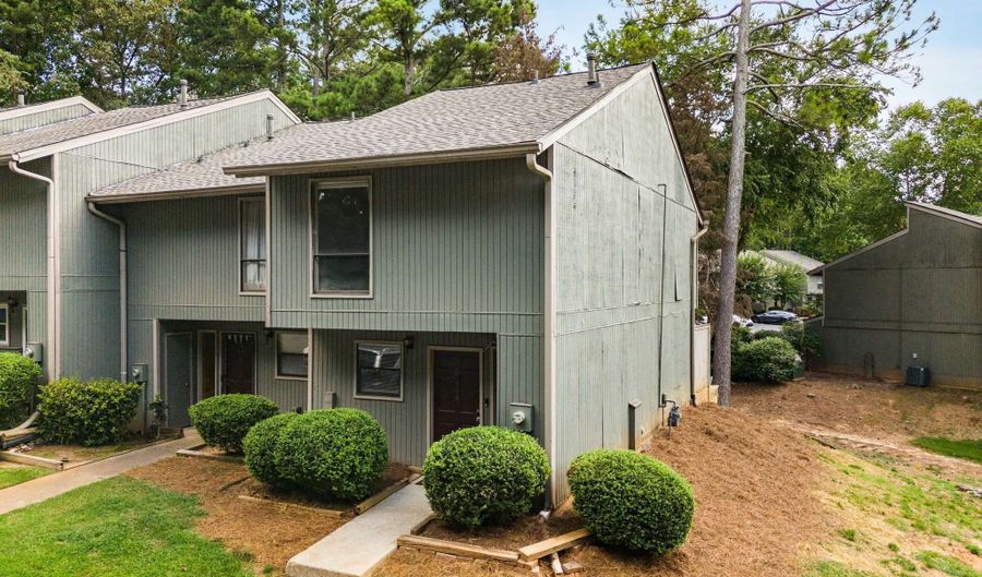 6170 Woodland Rd, Peachtree Corners, GA 30092 - 2 Beds, 2 Bath
