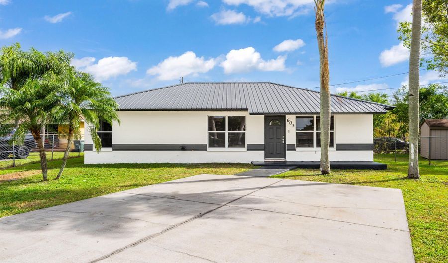 603 SW 10th St, Belle Glade, FL 33430 - 4 Beds, 2 Bath